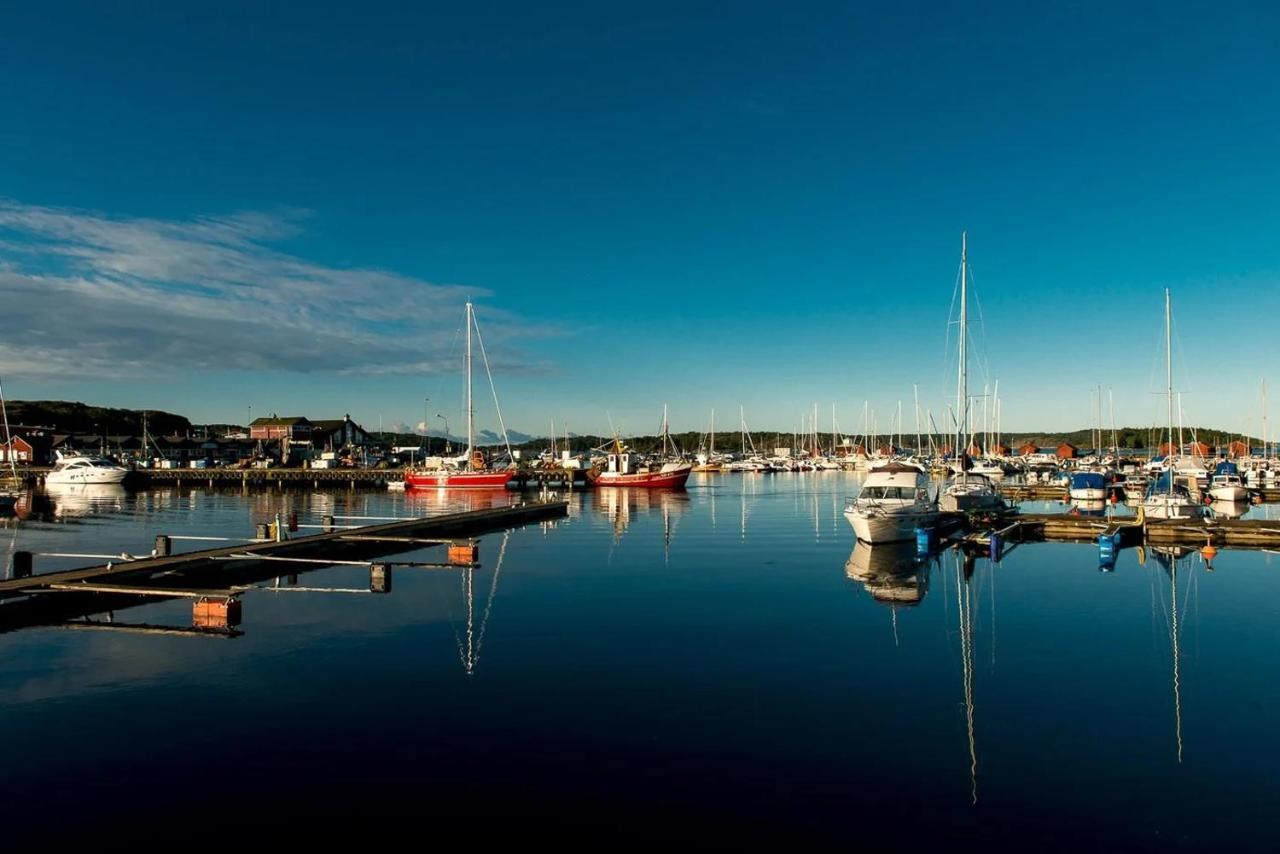 1 Rums-Laegenheter, Gangavstand Till Stroemstads Centrum Strömstad Exterior foto